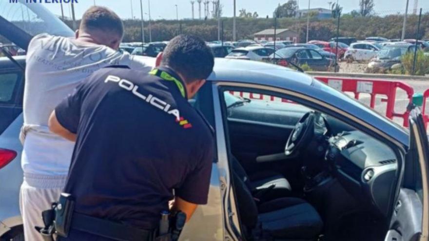 Destierran de Mallorca a dos conocidos ladrones que actuaban en el aeropuerto