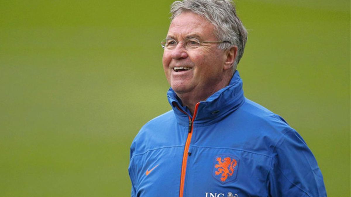 Abramovich confirma Hiddink como nuevo entrenador 