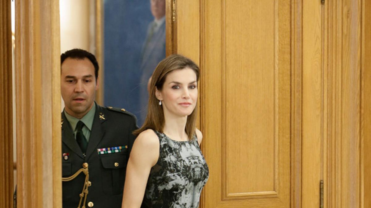 Letizia Ortiz con vestido de Hugo Boss en el Palacio de la Zarzuela