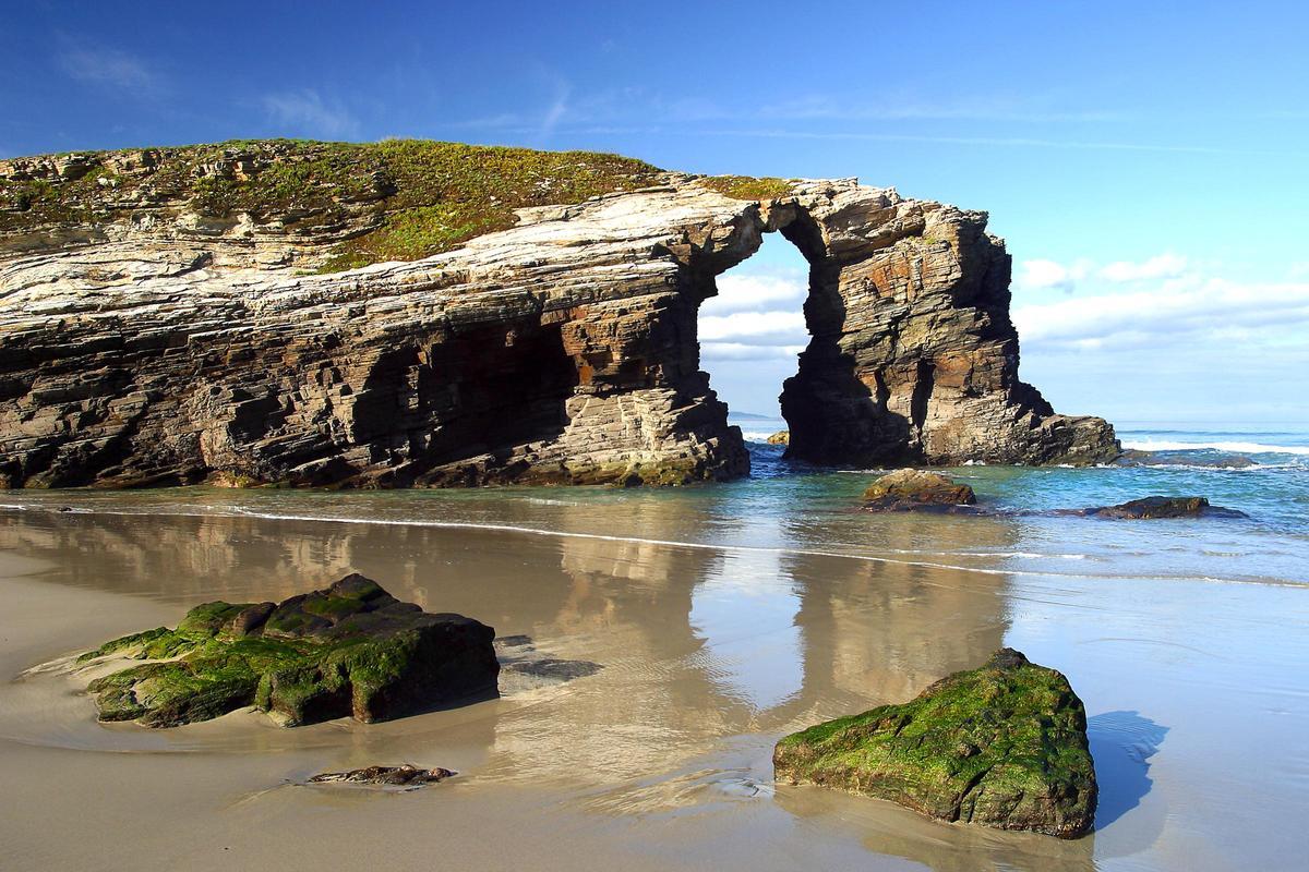 Praia das Catedrais