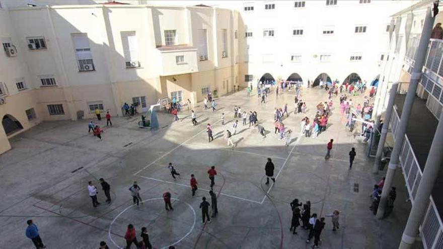 El colegio Arias Montano de Badajoz tendrá un aula experimental para niños con autismo