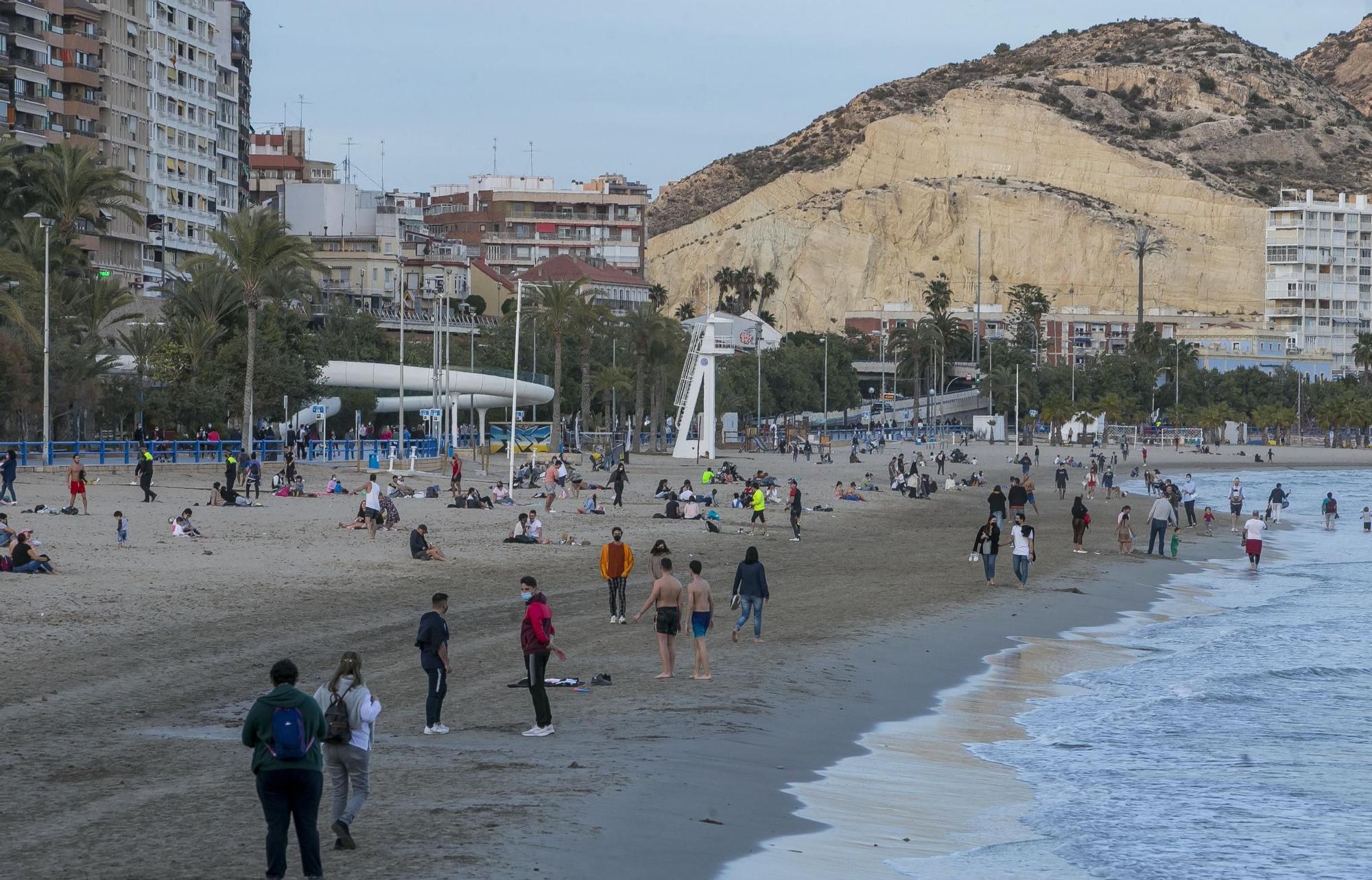 Alicante y Elche superan los 29 grados y baten su récord de calor en enero