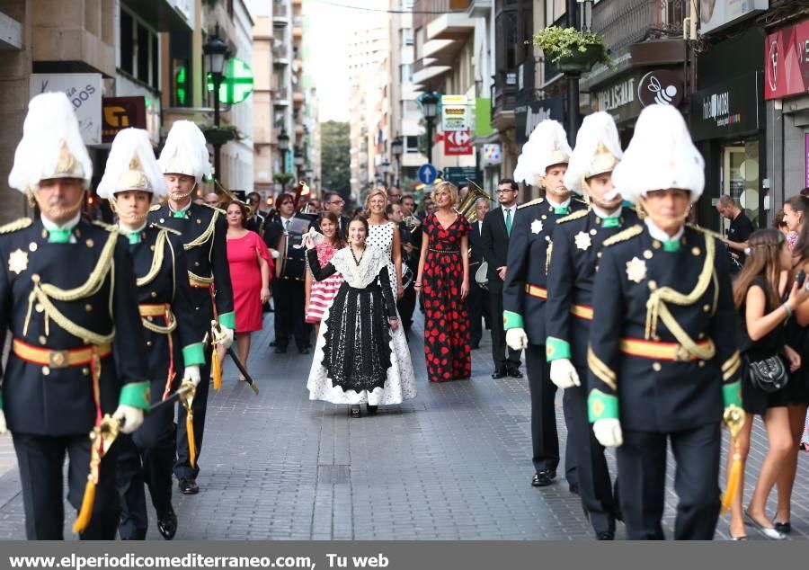 Imposición de bandas a la Reina Infantil