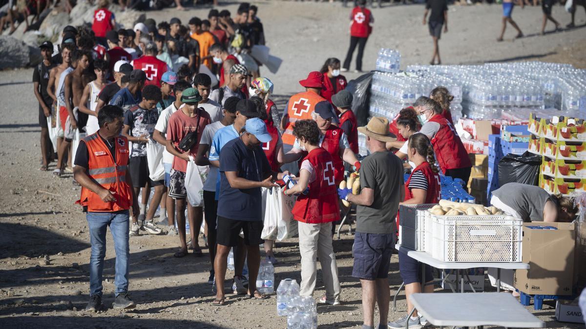 CRISIS MIGRATORIA | Sanidad convoca a la comunidades autónomas el lunes para activar enviar vacunas a Ceuta