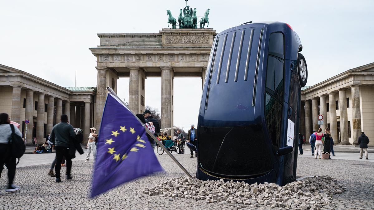 Una protesta en Berlín contra el veto alemán a la prohibición de los motores de combustión.