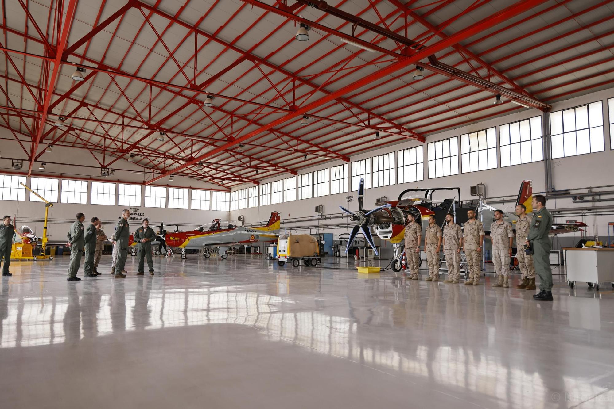 Las imágenes de la visita del rey Felipe VI a la Academia General del Aire en San Javier
