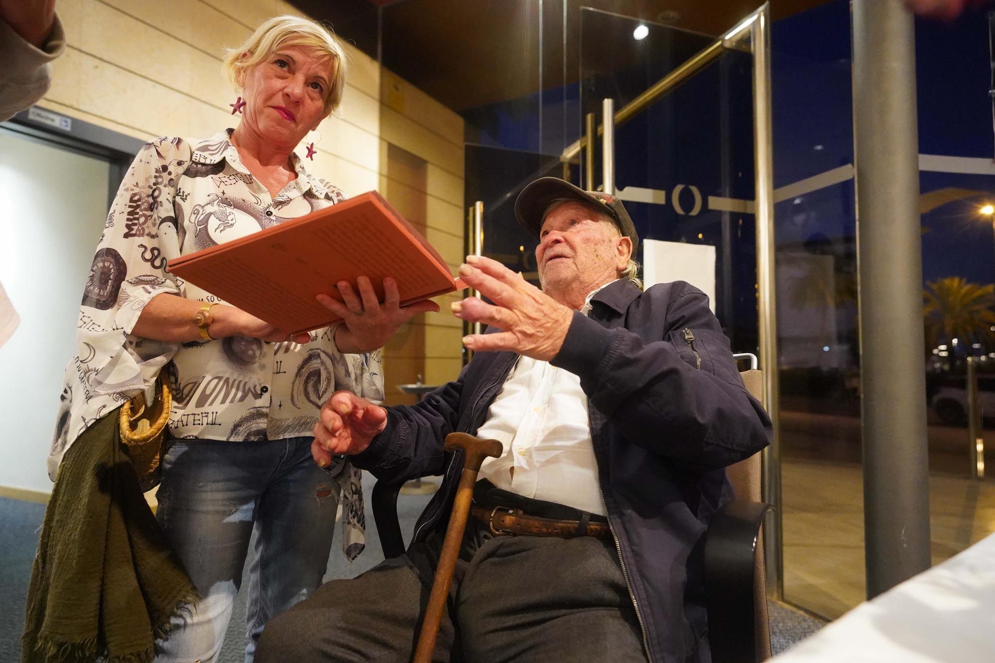 Presentación del libro 'Hombres de barro', en el Club Diario de Ibiza