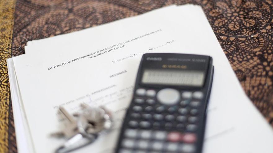 Las empresas tienen hasta el 5 de octubre para adaptar sus contratos y detallar salario base, pluses y jornada diaria