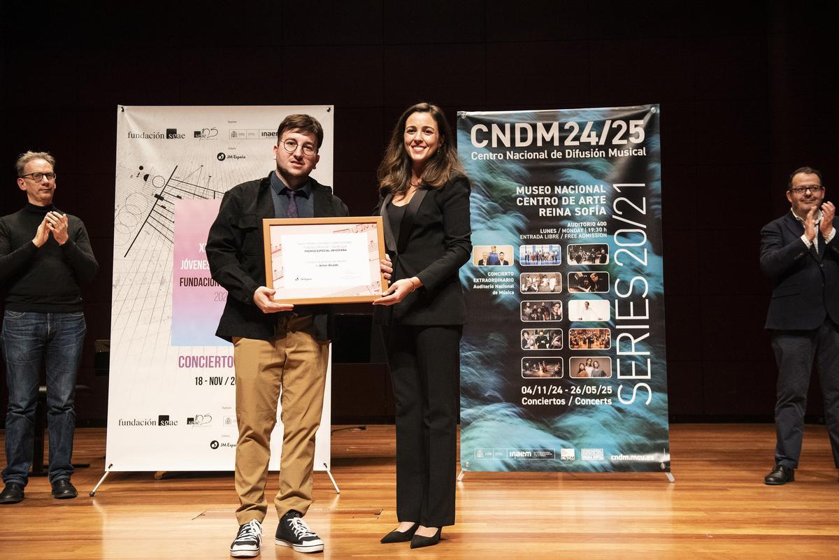 El rianxeiro Antón Alcalde galardonado con el Premio Jóvenes Compositores