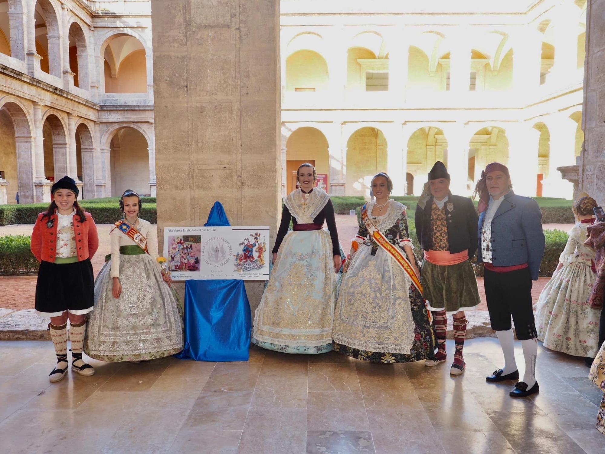 Laura Mengó y la corte mayor acudieron a la cita en San Miguel de los Reyes