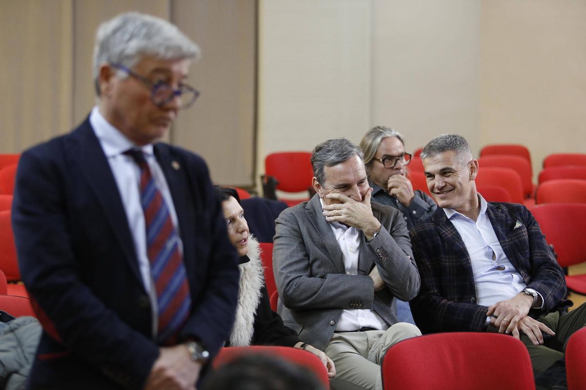 Girona. Casa Cultura. Acte electoral Joan Laporta (president del Barça FCB). Candidatura Defensem el Barça.