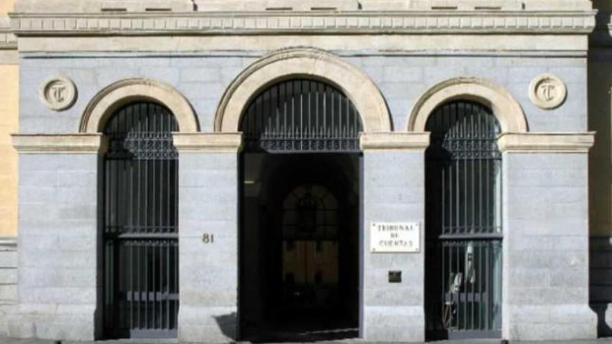Fachada principal del Tribunal de Cuentas en la madrileña calle de Fuencarral.