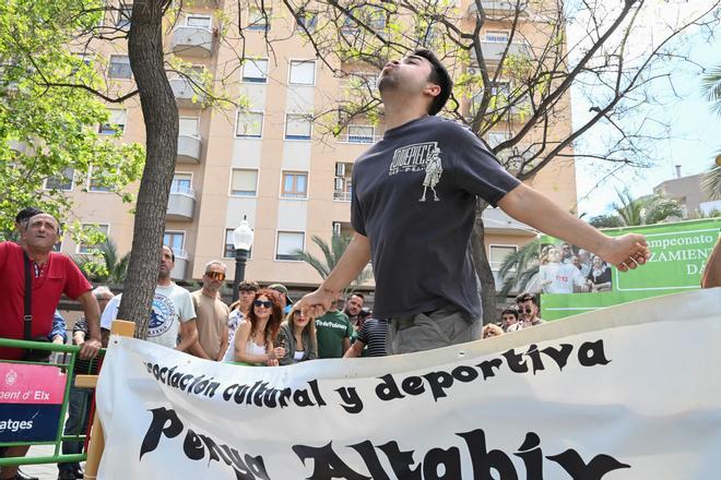 XIV Campeonato de lanzamiento de hueso de dátil de Elche, en imágenes