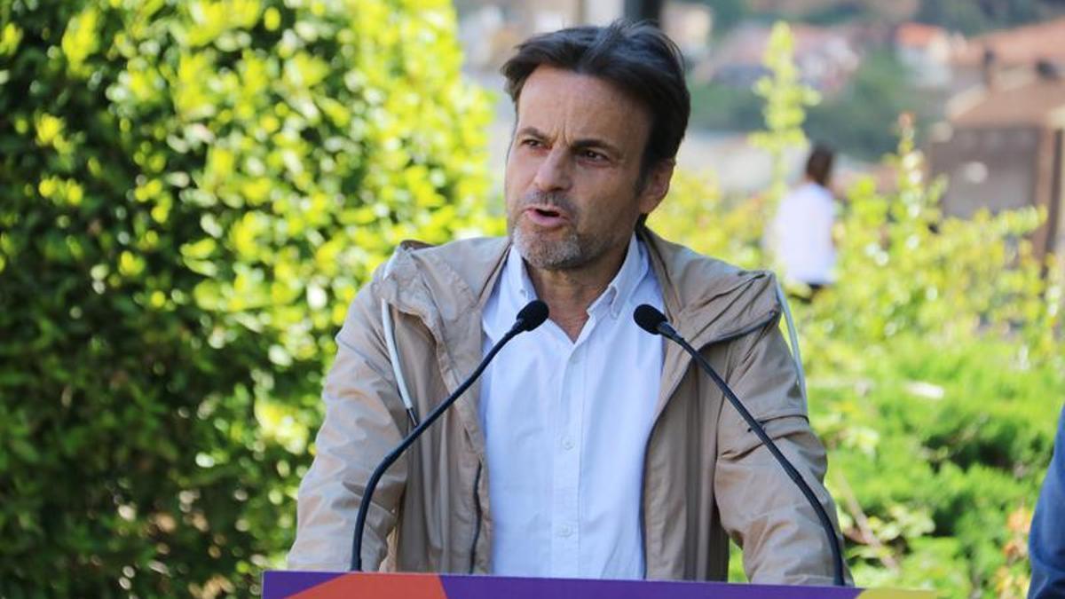 El President d'En Comú Podem al Congrés, Jaume Asens, en una atenció als mitjans a Montornès del Vallès