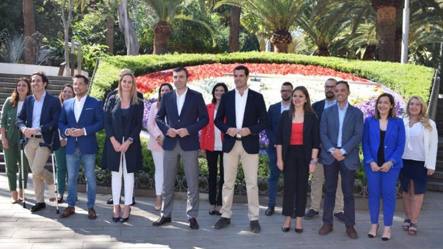 Presentación de los candidatos del PP en la lista por Tenerife al Parlamento regional