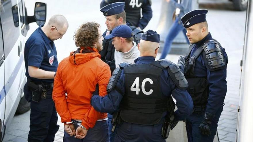 El líder de los hinchas rusos, entre los 20 expulsados de la Eurocopa