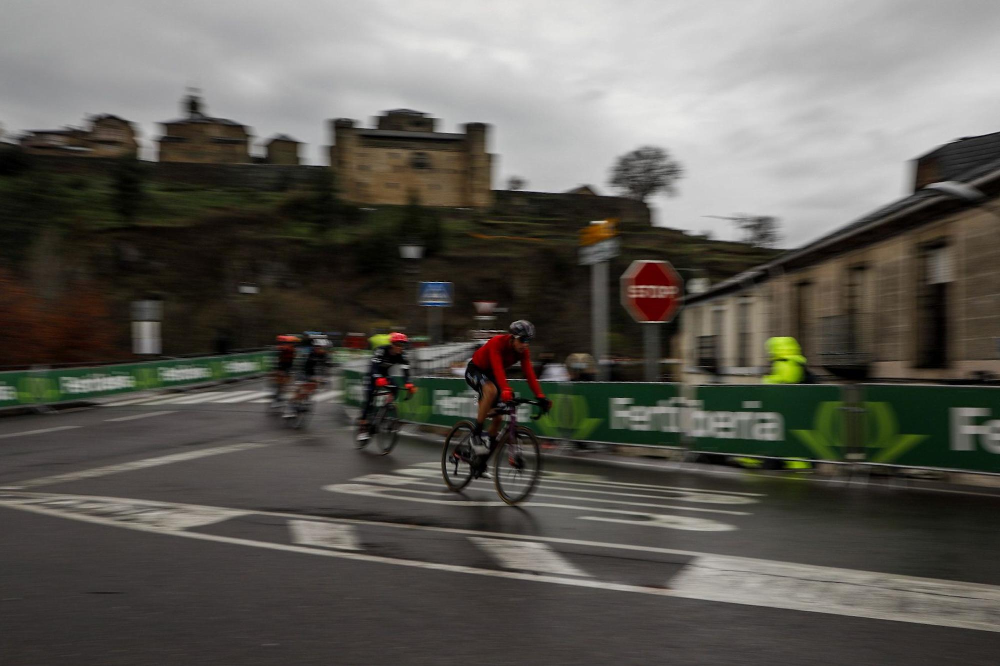 La Vuelta España en Puebla de Sanabria, en imágenes