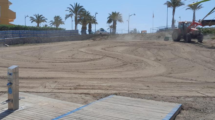 Cartagena pone a punto sus playas para Semana Santa