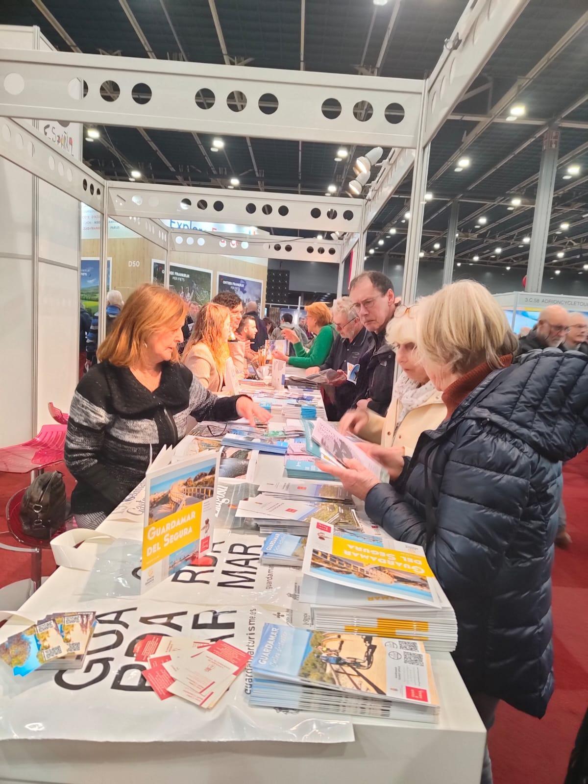 Oliva se promociona en ferias internacionales de turismo