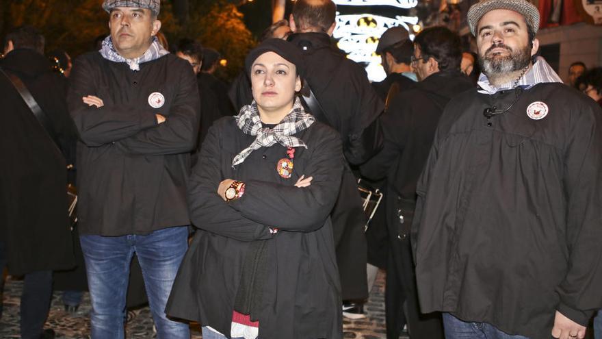 El Bando recorre las calles de Alcoy anunciando la llegada de los Reyes Magos