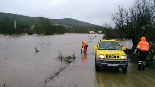 El río Aliste se desborda