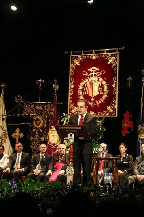El Teatro Circo acogió la Glosa del Pregón de la Semana Santa que anuncia de los actos religosos en las calles de la ciudad