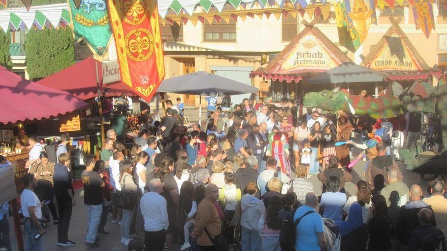 Burjassot celebra su tradicional Mercado Medieval con más de cien puestos y actividades para toda la familia