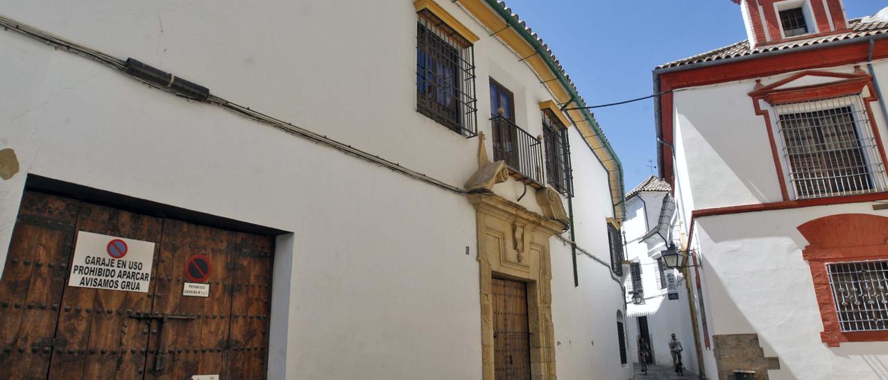 Una de las viviendas de la calle Cabezas que se convertirá en hotel.