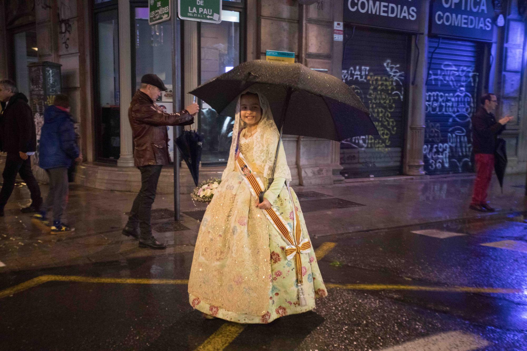 La fallera mayor infantil llega a la Mare de Déu