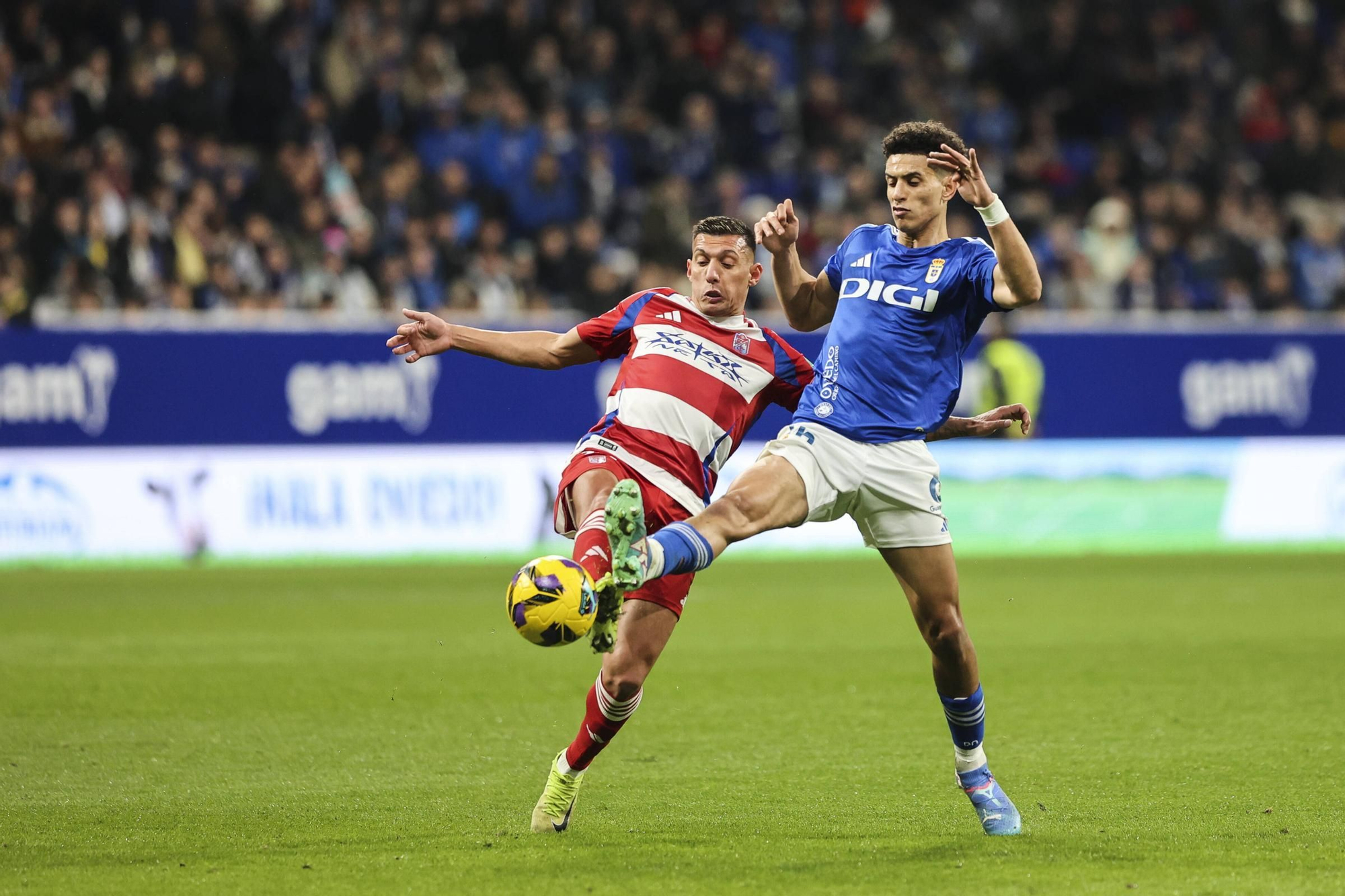 Así fue el partido (en imágenes) entre el Real Oviedo y el Granada