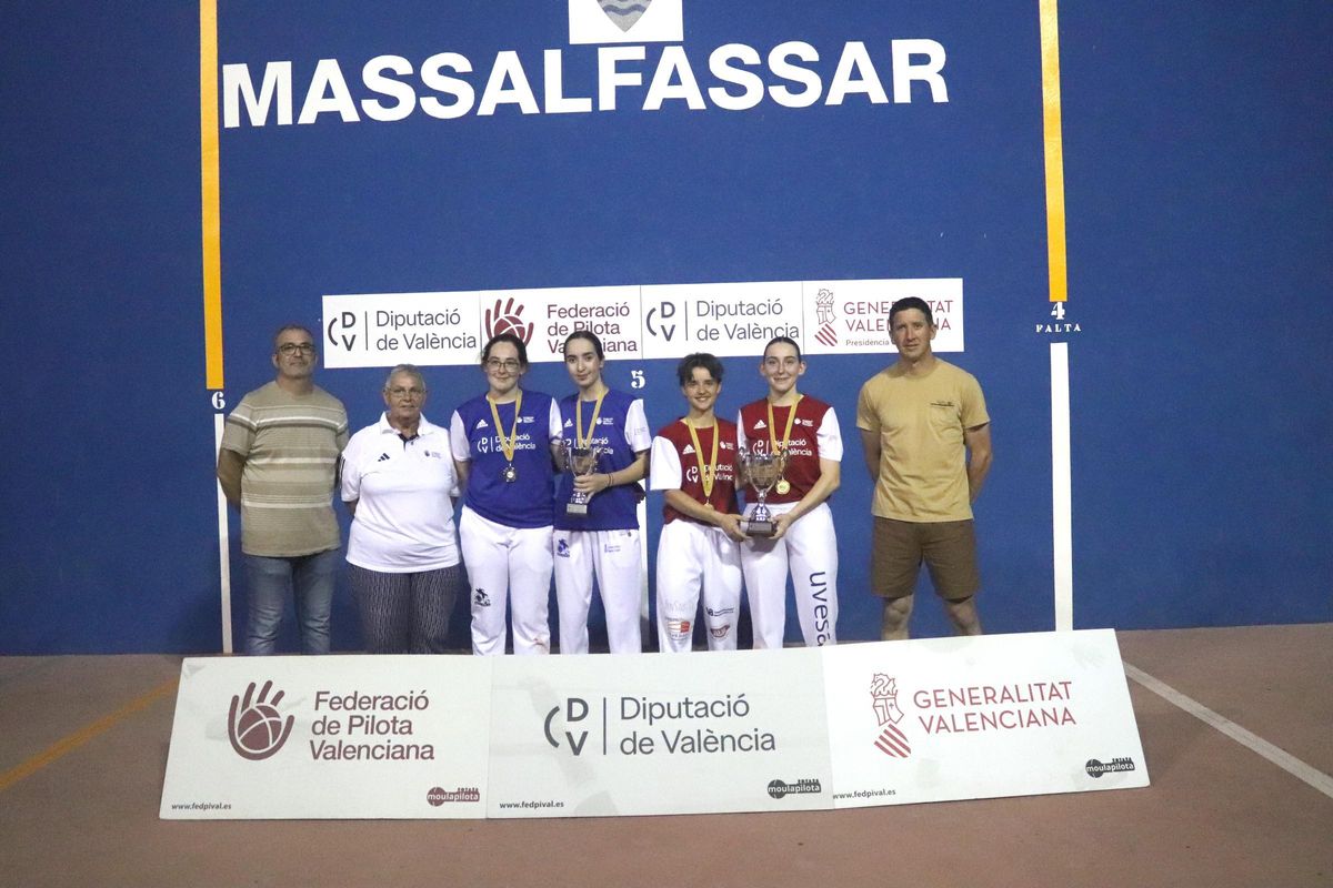 FOTO 4 Alfara es va imposar a Meliana en la final de 1a Femenina.