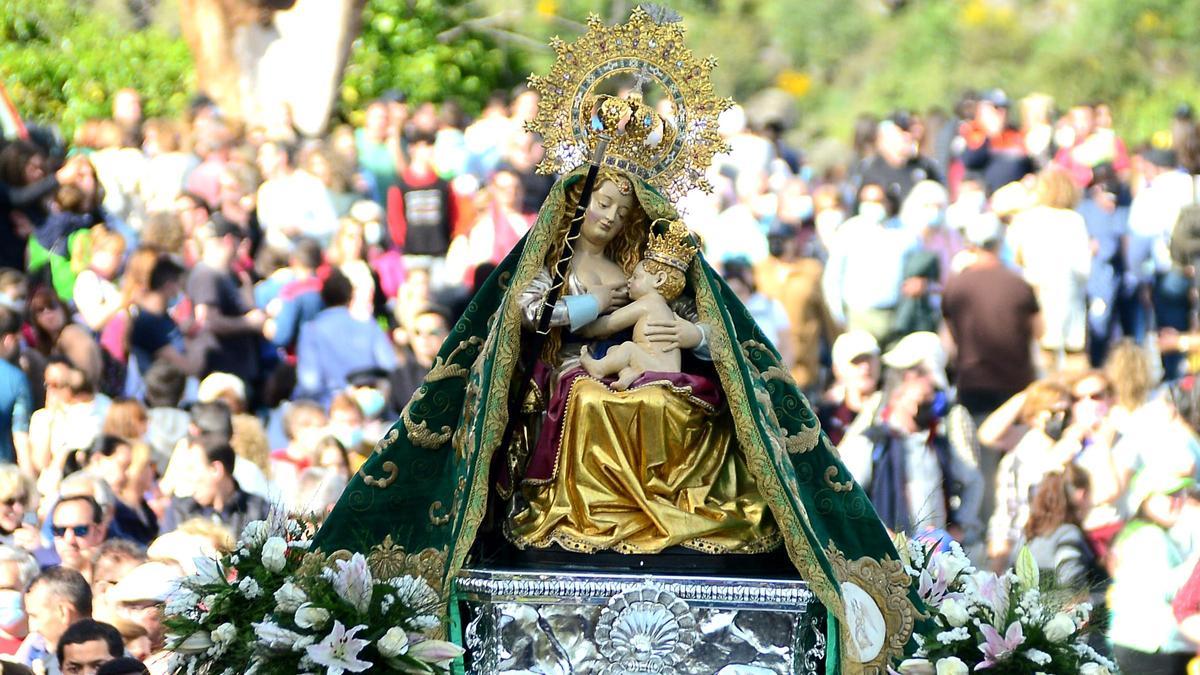 Las coronas robadas en Plasencia de la Virgen del Puerto y el Niño.