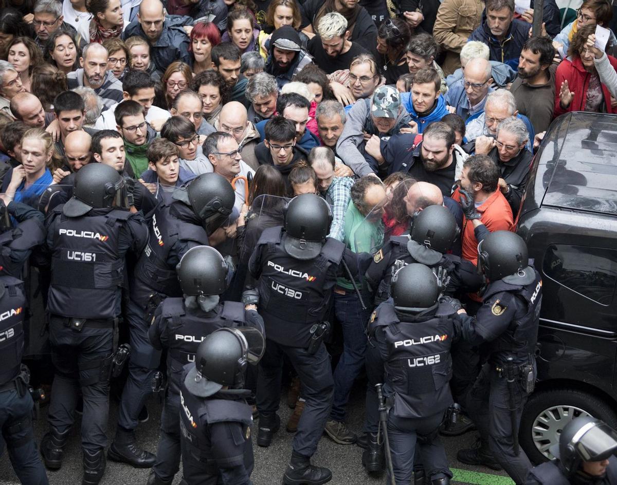 Junts dona aire al PSOE amb els pactes mentre Puigdemont espera l’amnistia Junts dona aire al PSOE amb els pactes mentre Puigdemont espera l’amnistia