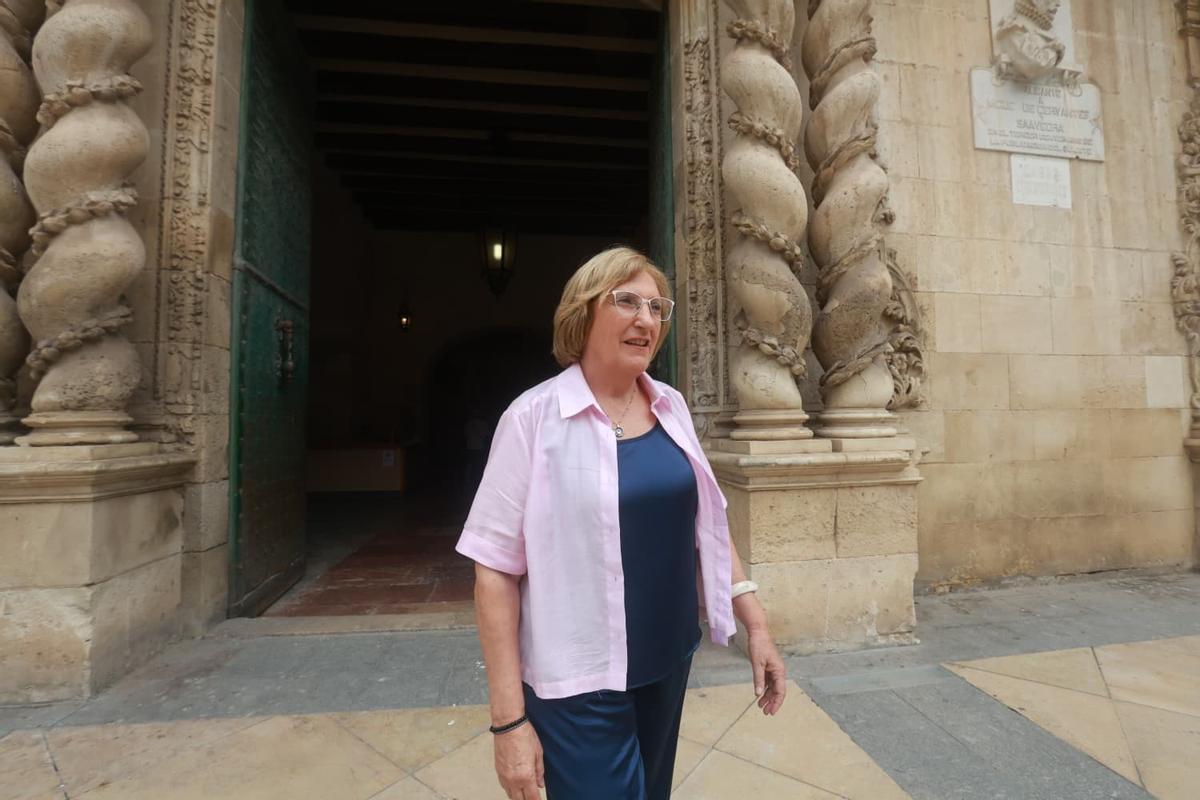 Ana Barceló no repetirá como candidata del PSOE en las próximas elecciones en Alicante Ana Barceló no repetirá como candidata del PSOE en las próximas elecciones en Alicante