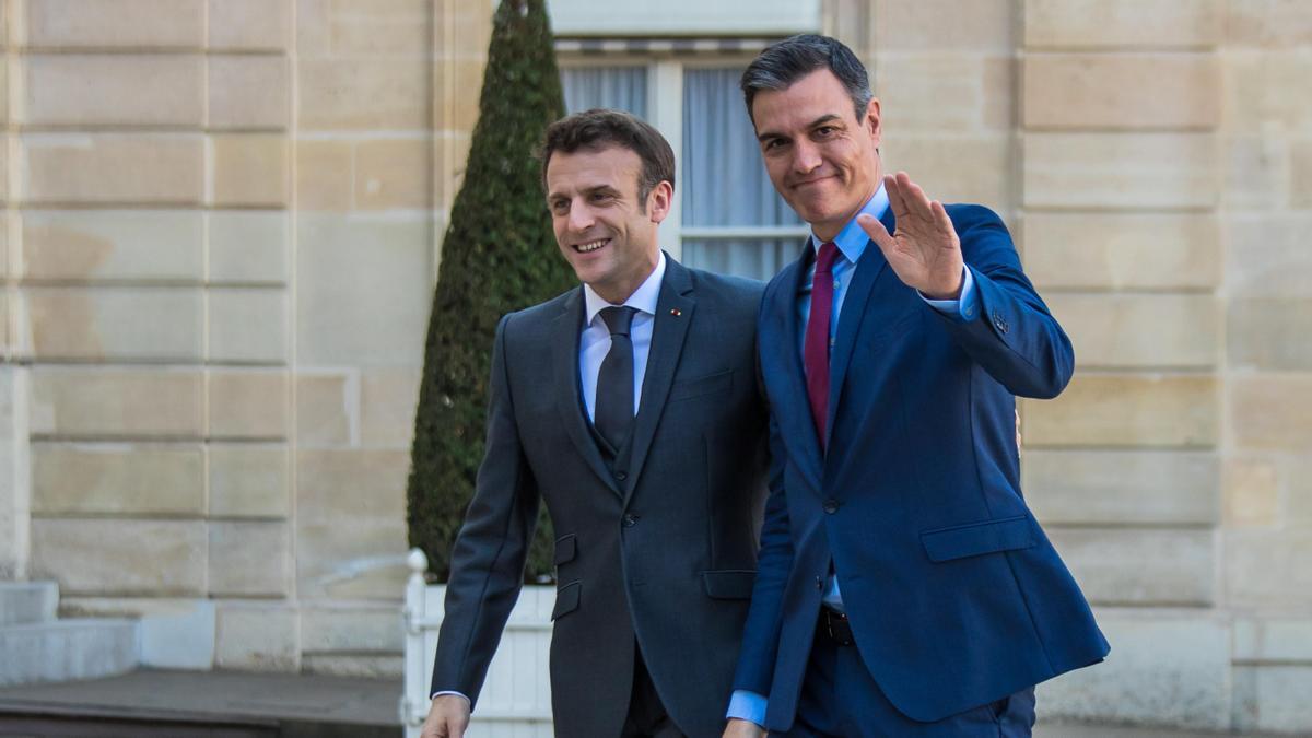 Los presidentes de Francia y España, Emmanuel Macron y Pedro Sánchez.