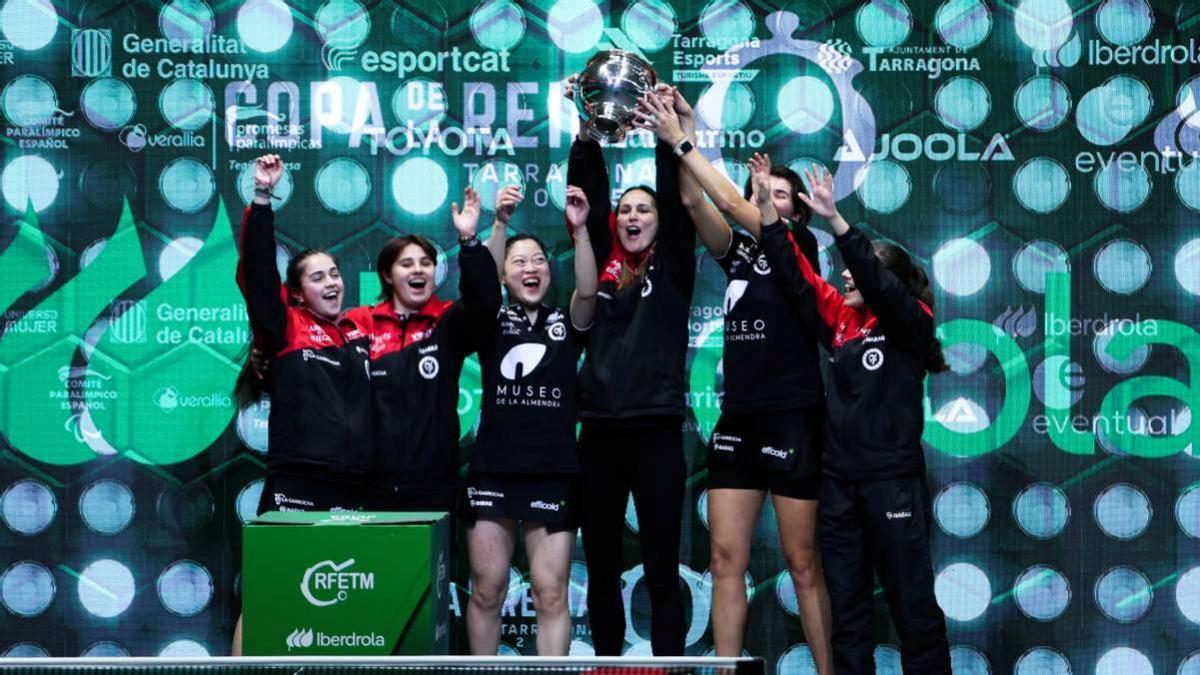 El Museo de la Almendra Francisco Morales Priego celebra la victoria en la final de la Copa de la Reina.