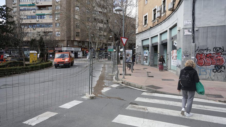 Vídeo | Obras en la rotonda de Colón en Cáceres