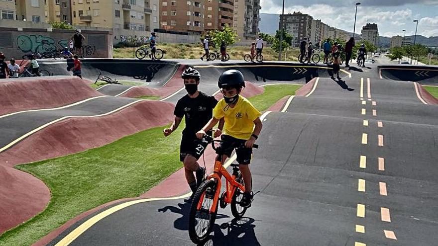 Salida al Pump Track de Elda