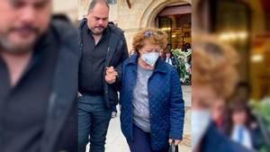 La família materna de la nena assassinada a Gijón, consternada, participa en el funeral