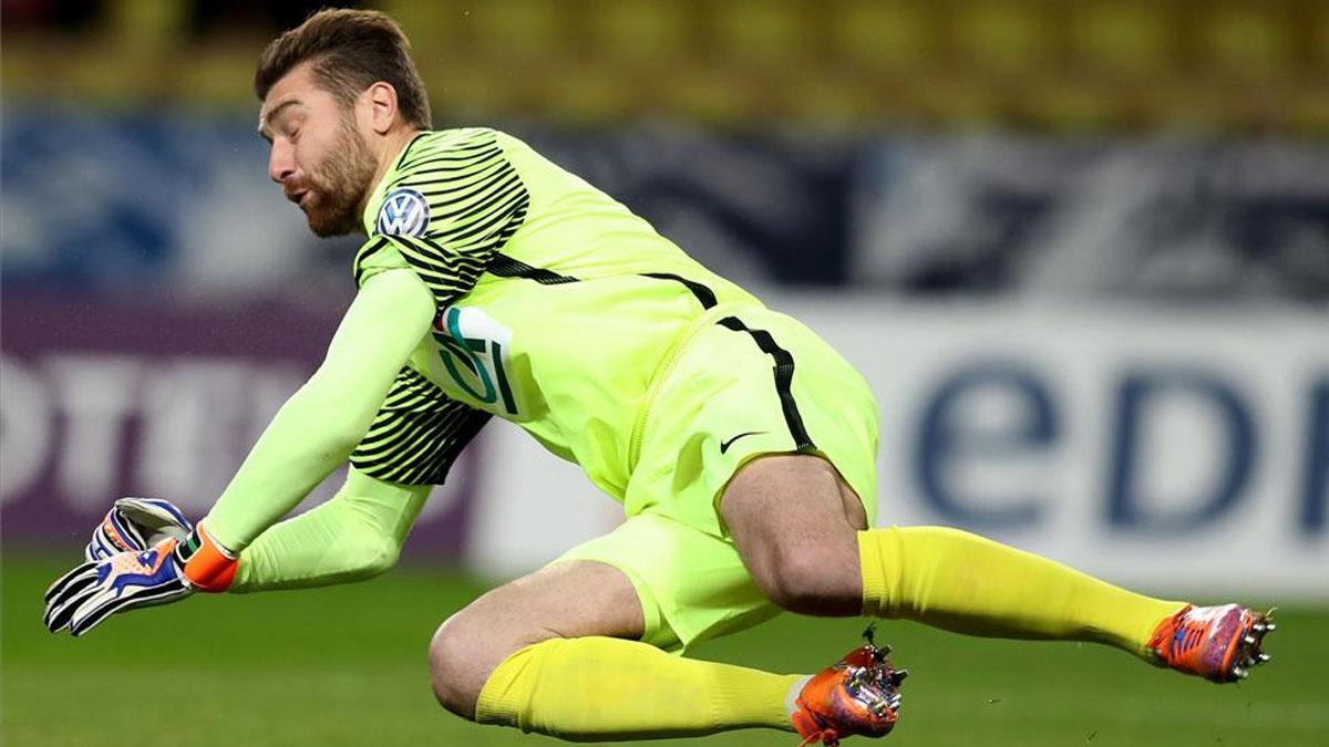 Morgan de Sanctis, durante su etapa bajo palos