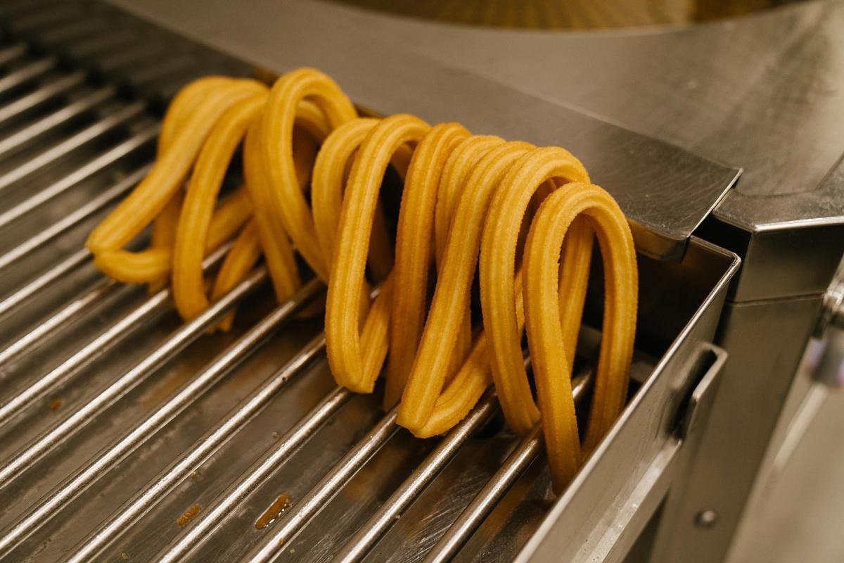 Docena de churros de Maestro Churrero, en Madrid.
