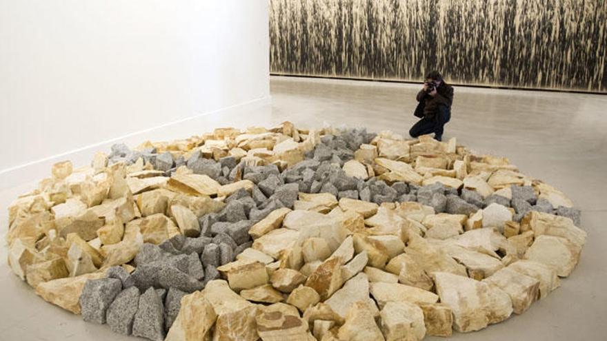 Las &#039;piedras frías&#039; de Richard Long en el CAC Málaga.