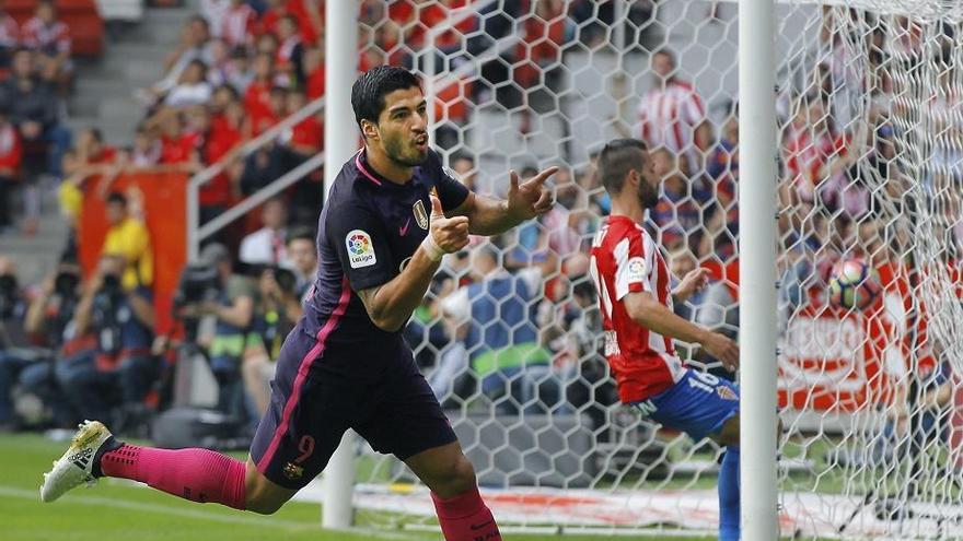 Suárez celebra el primer gol blaugrana