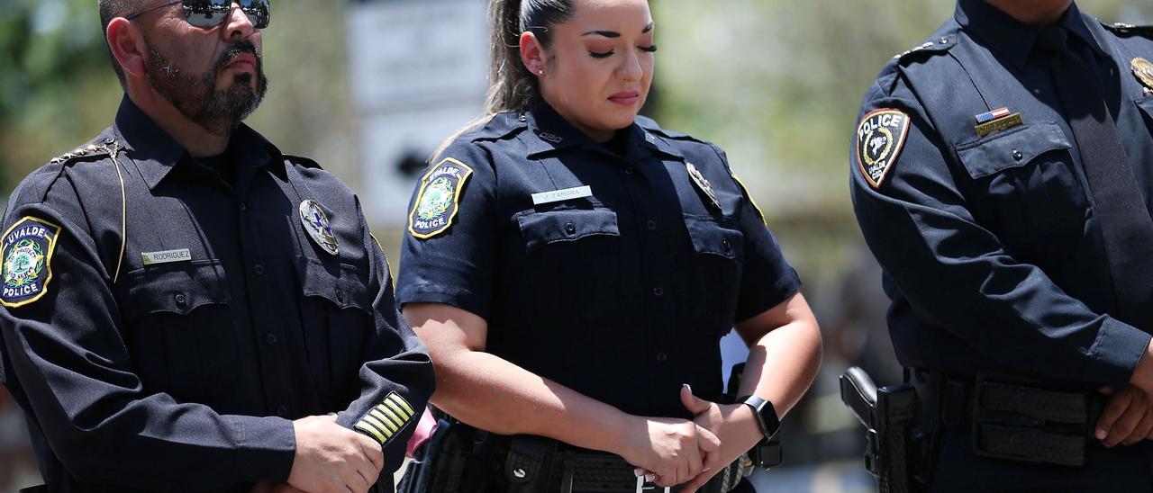 Uvalde llora la tragedia de la escuela Robb.