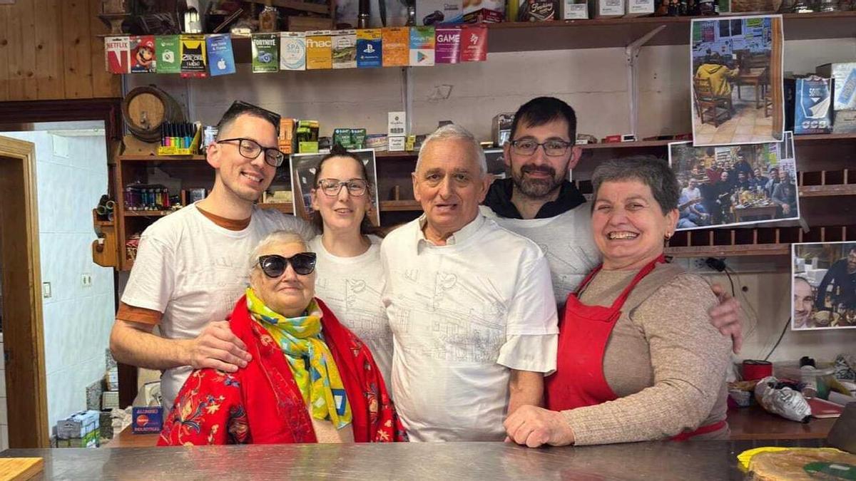 Cierra un emblema de Vedra: La Taberna do Mosqueiro echa la persiana tras 70 años de historia