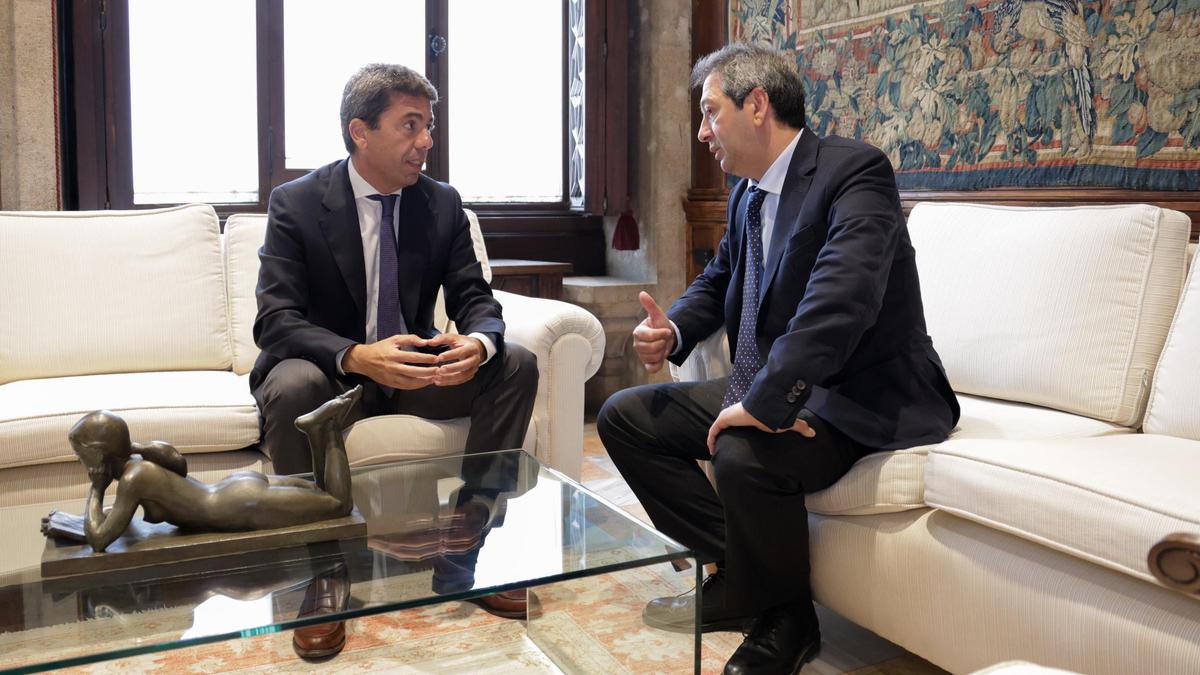 Mazón y Barrera mantienen una reunión, en una imagen de archivo del pasado julio.