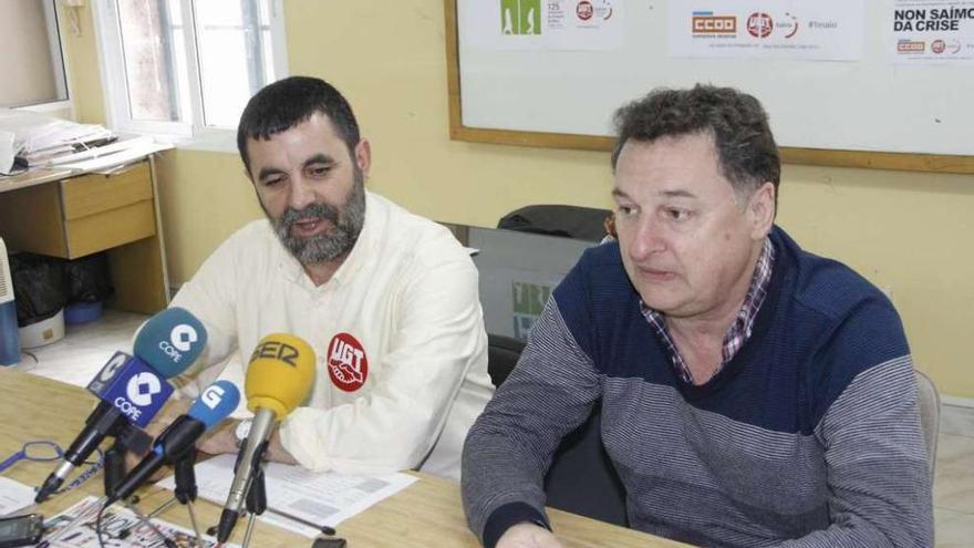 Ramón Vidal (UGT) y José Luis García Pedrosa (CC OO) presentaron ayer los actos del 1 de mayo. // S.A.