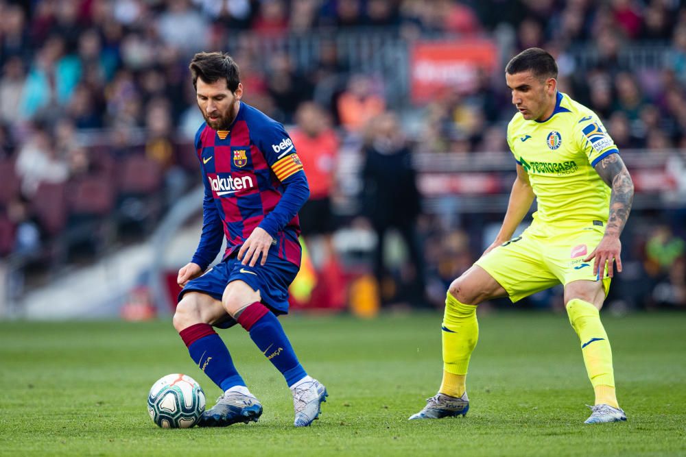 Soccer: La Liga - FC Barcelona v Getafe