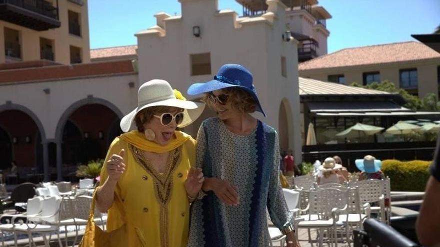 Shirley McLaine y Jessica Lange, un rodaje catastrófico pasado por caipiriñas