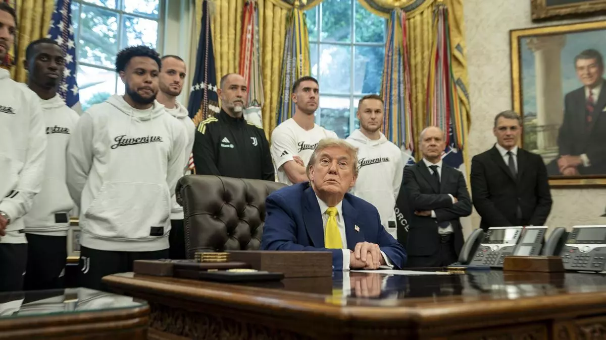 Así reaccionaron los jugadores del Juventus cuando Trump les preguntó sobre Irán y mujeres en la Casa Blanca